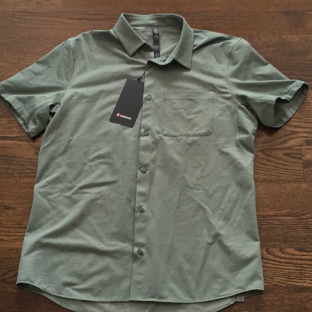 NWT Lululemon Men’s Commission SS Shirt (L)